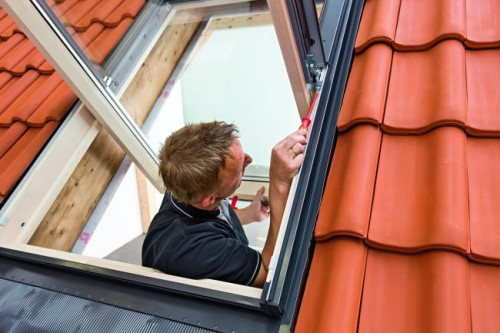 Istotna jest nie tylko szczelność, wytrzymałość, odporność na rozwój mikroorganizmów, ale także trwałość efektu dekoracyjnego