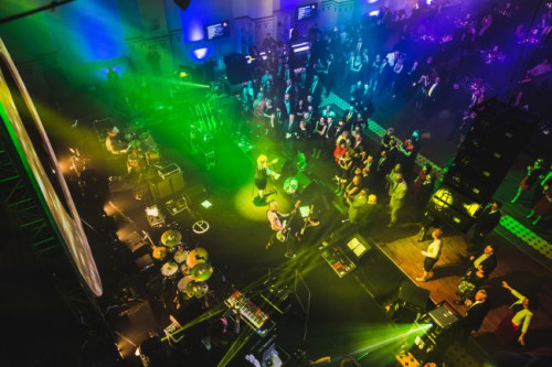 Industrialnie i ultranowocześnie – w takim klimacie firma Immergas Polska świętowała wspólnie z klientami jubileusz 20-lecia istnienia na polskim rynku