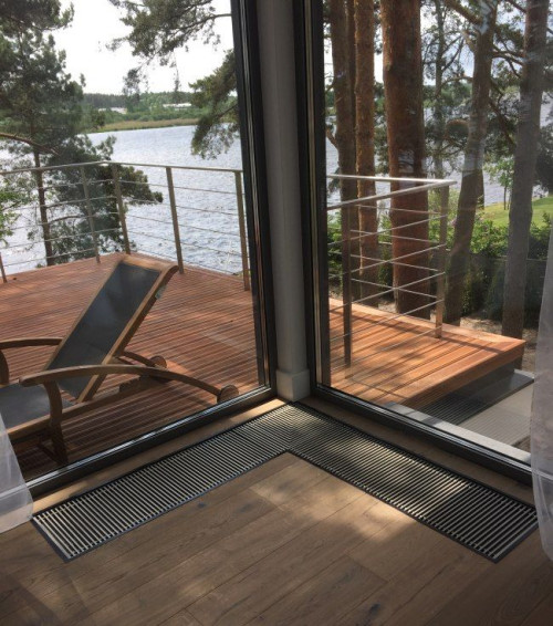 Rola każdego grzejnika centralnego ogrzewania sprowadza się do precyzyjnego uzupełniania bieżących strat ciepła