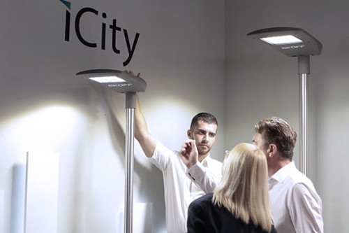 W tym roku chcieliśmy pokazać naszym gościom jak będzie kształtować się przyszłość oświetlenia