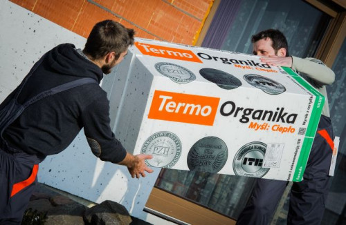 Ciepły dom w sezonie grzewczym z minimalnymi rachunkami za ogrzewanie to realny cel w zasięgu ręki