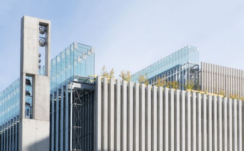 Reaktywacja inwestycji nastąpiła w 2008 roku, wówczas ogłoszono konkurs na budowę Centrum Spotkania Kultur na zrębie szkieletu &quot;Teatru w Budowie&quot;