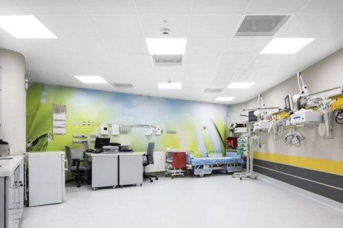 Dzięki sufitom placówki służby zdrowia mogą stać się bardziej przyjazne