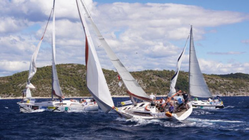 Mistrzostwa Polski Branży Budowlanej w Żeglarstwie Morskim, to niecodzienna sposobność do wymiany doświadczeń poza biurem