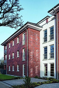 Duże okna Schüco Corona SI 82 zapewniają maksymalny dopływ światła do pomieszczeń Fot. Schüco