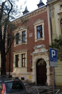 W rozwoju cywilizacji materiały budowlane od zarania dziejów zajmowały jedno z najbardziej eksponowanych miejsc