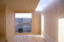 Pierwszą sprawą na jaką trzeba zwrócić uwagę to konstrukcja przegród w systemie HBE