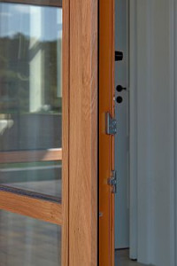 Okna niemal nieustannie narażone są na działanie niekorzystnych czynników atmosferycznych