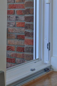 W zasadzie, jak twierdzą producenci, aby okna długo nam służyły, wystarczy tylko raz w roku - najlepiej przed sezonem zimowym, dokonać przeglądu