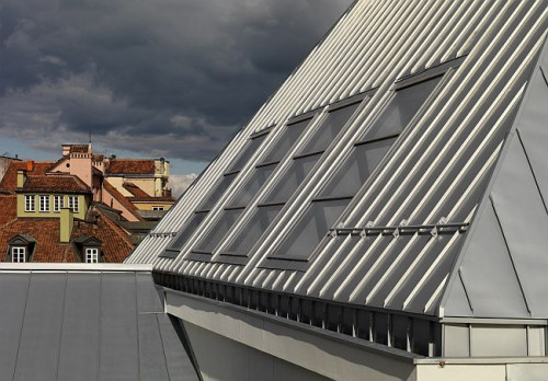 Historyczne odniesienia architekci skontrastowali z nowoczesnym, minimalistycznym detalem