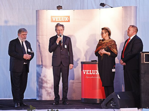 Ogłoszenie pracownikom fabryki VELUX informacji o budowie nowego żłobka