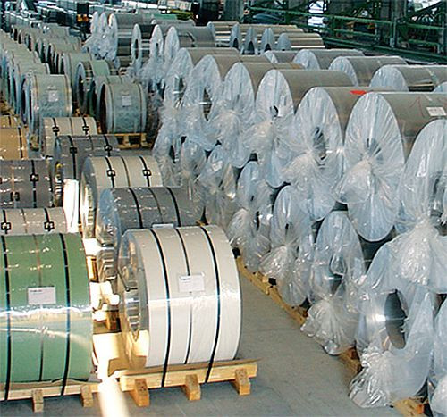 Pokrycia dachowe ISCOM są wykonywane z wielu materiałów i mogą być wykańczane na różne sposoby, tak aby sprostać wymaganiom projektowym i gustom Klientów