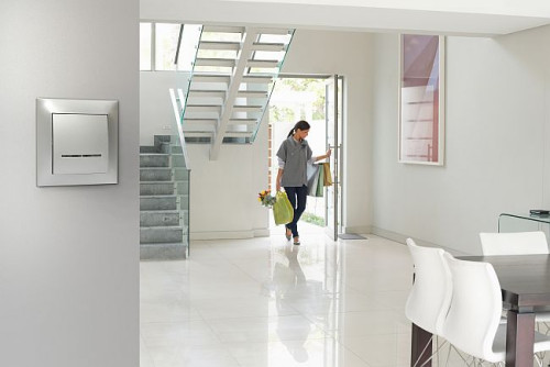 Wielbiciele minimalistycznych aranżacji poszukują zazwyczaj elementów wyposażenia o prostym, geometrycznym, ale jednocześnie oryginalnym kształcie