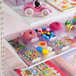 Łatwo jest zobaczyć zawartość, ponieważ pudełka są przezroczyste