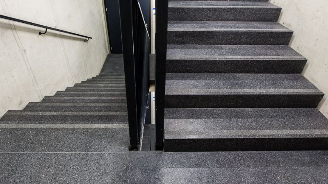 Probet Dasag: Eleganckie i bezpieczne schody? Tak, to możliwe!