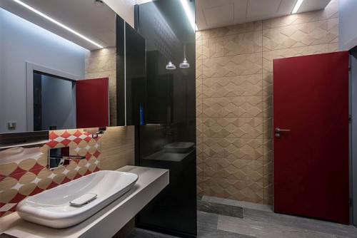 Łazienki w biurach dzielą się na dwa rodzaje: wizytowe i użytkowe