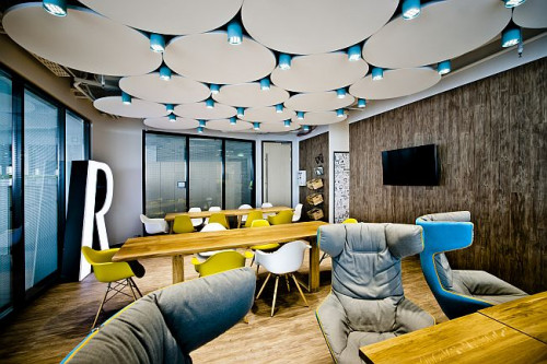 W ciągu pół roku firma Tétris przebudowała tu, według projektu Massive Design, pięć pięter o łącznej powierzchni ponad 5 tys. mkw