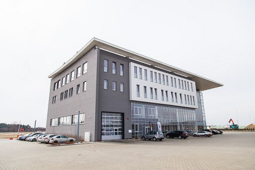 Budynek administracyjny przy Autodromie Jastrząb