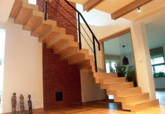 Domański: Wybieramy schody do domu z poddaszem