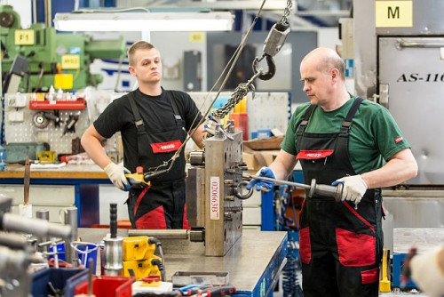 Praca w narzędziowni