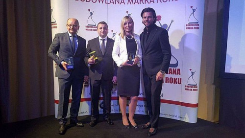 Blachy Pruszyński otrzymała tytuł ZŁOTY CHAMPION ROKU 2017 w kategorii POKRYCIA DACHOWE LEKKIE