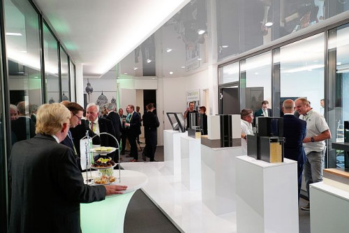 W założeniu showroomy firmy Schüco na całym świecie mają stanowić swoistego rodzaju przestrzeni spotkań z marką