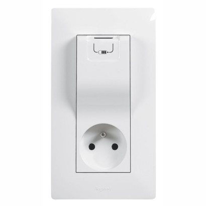 GNIAZDO 2P+Z z ładowarką USB 