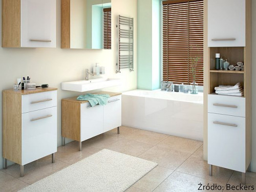 Łazienka skąpana w nastrojowych tonach błękitu to miejsce w sam raz na odprężenie