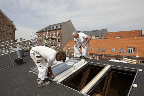 Wymiana okien ważnym elementem kompleksowej modernizacji budynków i strategii walki ze smogiem