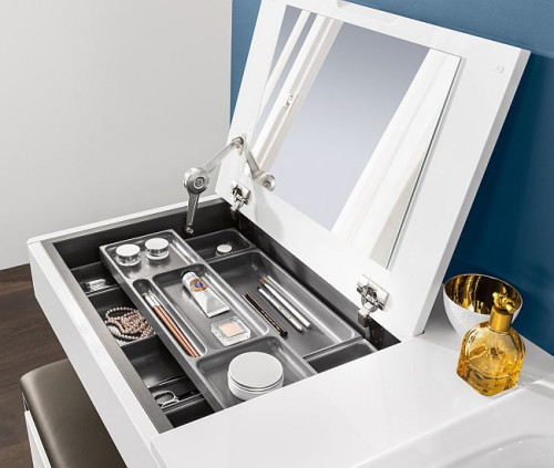 Konsola umywalkowa Vivia to marzenie każdej kobiety!