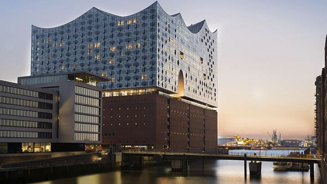 Kąpiel z widokiem na port – Westin Elbphilharmonie z łazienkami od Villeroy & Boch