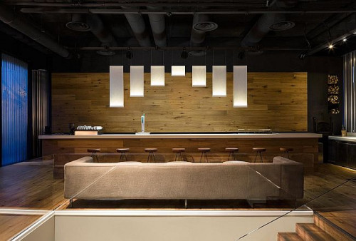 Vibia oferuje lampy, które nie tylko charakteryzują się pięknym designem, ale przede wszystkim tworzą niepowtarzalny klimat