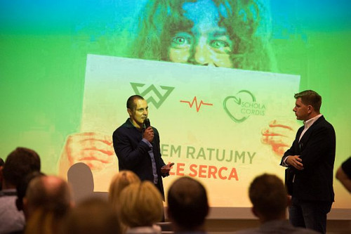 Z mocą i determinacją firma WIŚNIOWSKI wkracza w jesienny czas, inspirując do działania coraz szersze grono odbiorców