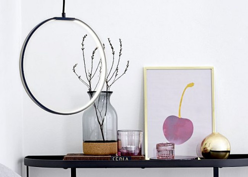 Oprócz mebli i akcesoriów, na jesienną kolekcję składa się także fantazyjne oświetlenie