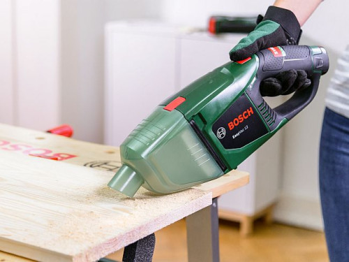 Usuń wióry i pozostałości po cięciu