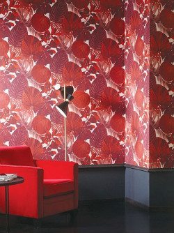 Egzotyczna roślinność na tapetach to prawdziwy hit w aranżacji wnętrz