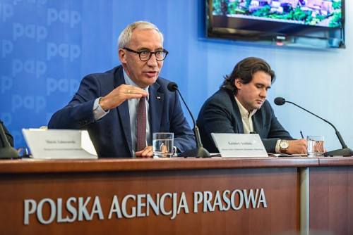 4 października, w Centrum Prasowym PAP, odbyła się debata ekspertów z udziałem Kazimierza Smolińskiego Sekretarza Stanu w Ministerstwie Infrastruktury i Budownictwa