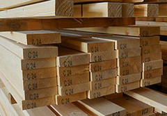 Dlaczego warto wybierać drewniane konstrukcje dachowe?