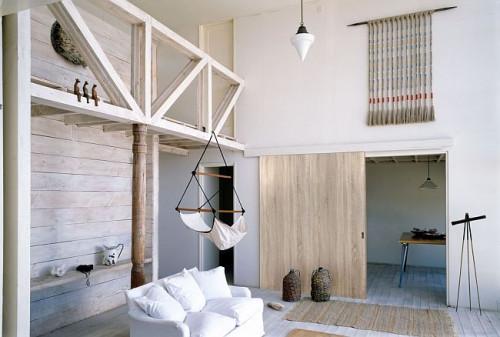 Jasne kolory to doskonałe, uniwersalne narzędzie do kreowania ciekawych wnętrz