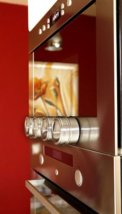 (fot. Kuchinox) Pojemniki na przyprawy na magnes