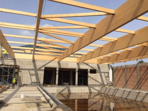 Kompleksowa obsługa w zakresie projektowania, dostawy i montażu konstrukcji dachu na obiekcie Aquapark w Łodzi, przy Al. Unii Lubelskiej