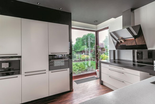 Właściwe rozmieszczenie okien ma decydujący wpływ na stopień doświetlenia wnętrz