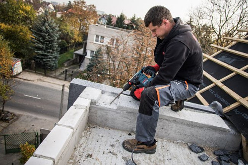 Członkowie ekipy w  swojej pracy używają elektronarzędzi Bosch dla profesjonalistów i zgodzili się podzielić swoimi opiniami o tym sprzęcie