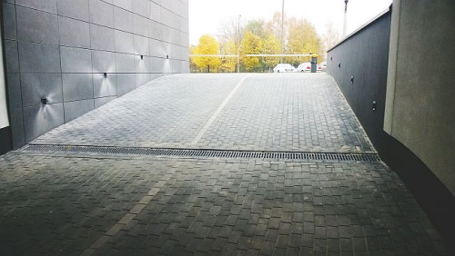 Dostarczone systemy charakteryzują się wysoką odpornością na różnego rodzaju działania chemiczne