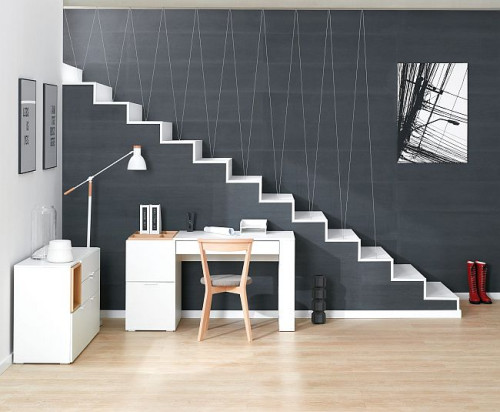 Ciemny i głęboki odcień szarości jest obecnie jednym z najciekawszych i najbardziej efektownych kolorów we wnętrzach