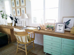 Domowy kącik do pracy można zaaranżować w praktycznie każdym pomieszczeniu