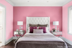 Ciepłe odcienie różu Liliowa bajka i Różana idylla wprowadzą zaś do sypialni romantyczny nastrój i odrobinę kobiecej subtelności