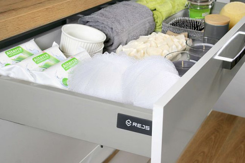 Warto zapoznać się z ofertą firmy REJS, która zawiera produkty doskonale odnajdujące się w łazienkach