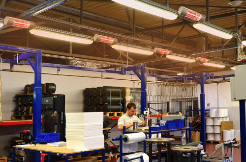 Promienniki podczerwieni powinny zapewnić komfort cieplny natychmiast po włączeniu