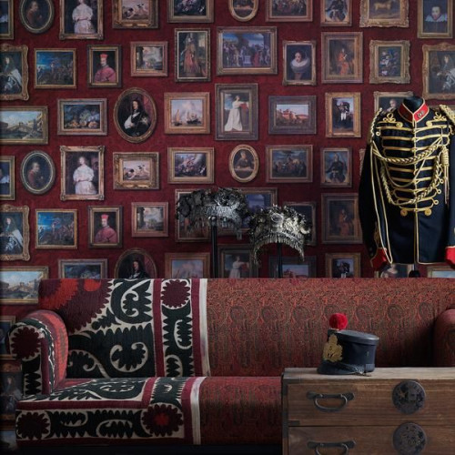 Andrew Martin proponuje za to motywy, wyjęte wprost z muzeów oraz innych epok